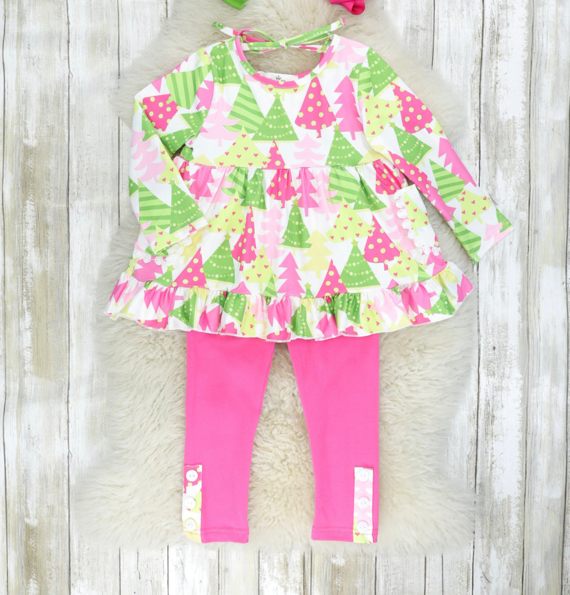 Pink and green Christmas tree set